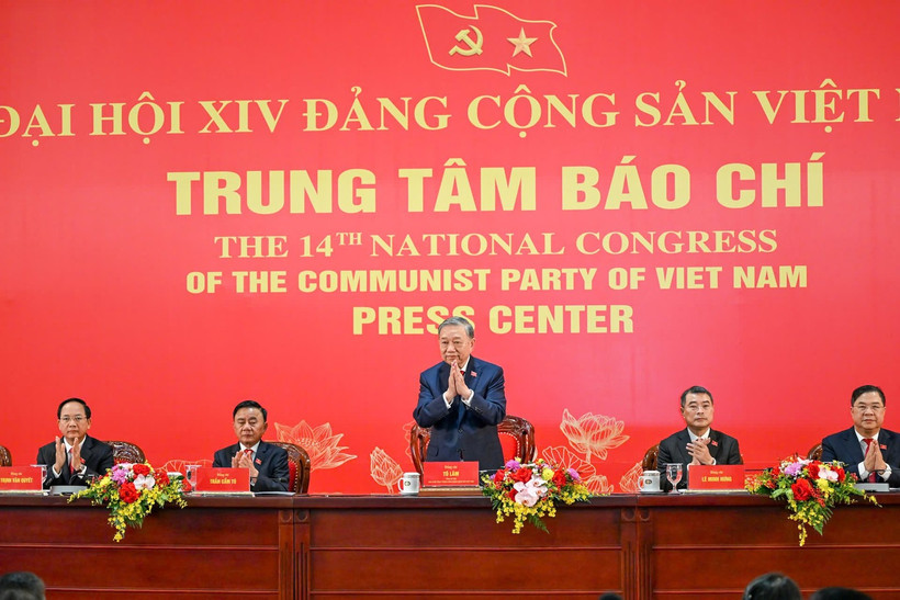 Thay mặt Ban Chấp hành Trung ương Đảng khóa XIV Tổng Bí thư Tô Lâm phát biểu nhận nhiệm vụ