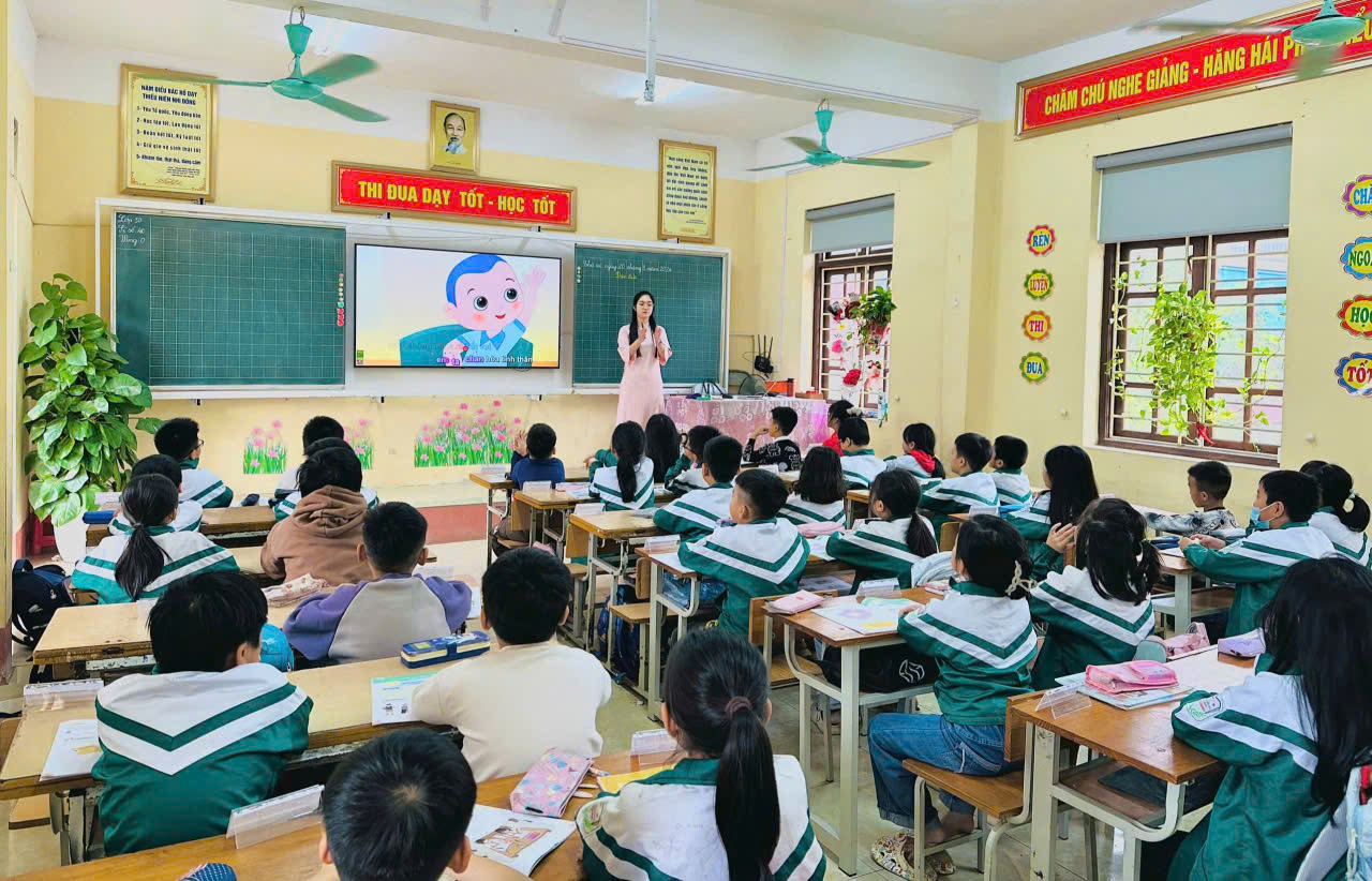 Nghị quyết của Bộ Chính trị về đột phá phát triển giáo dục và đào tạo