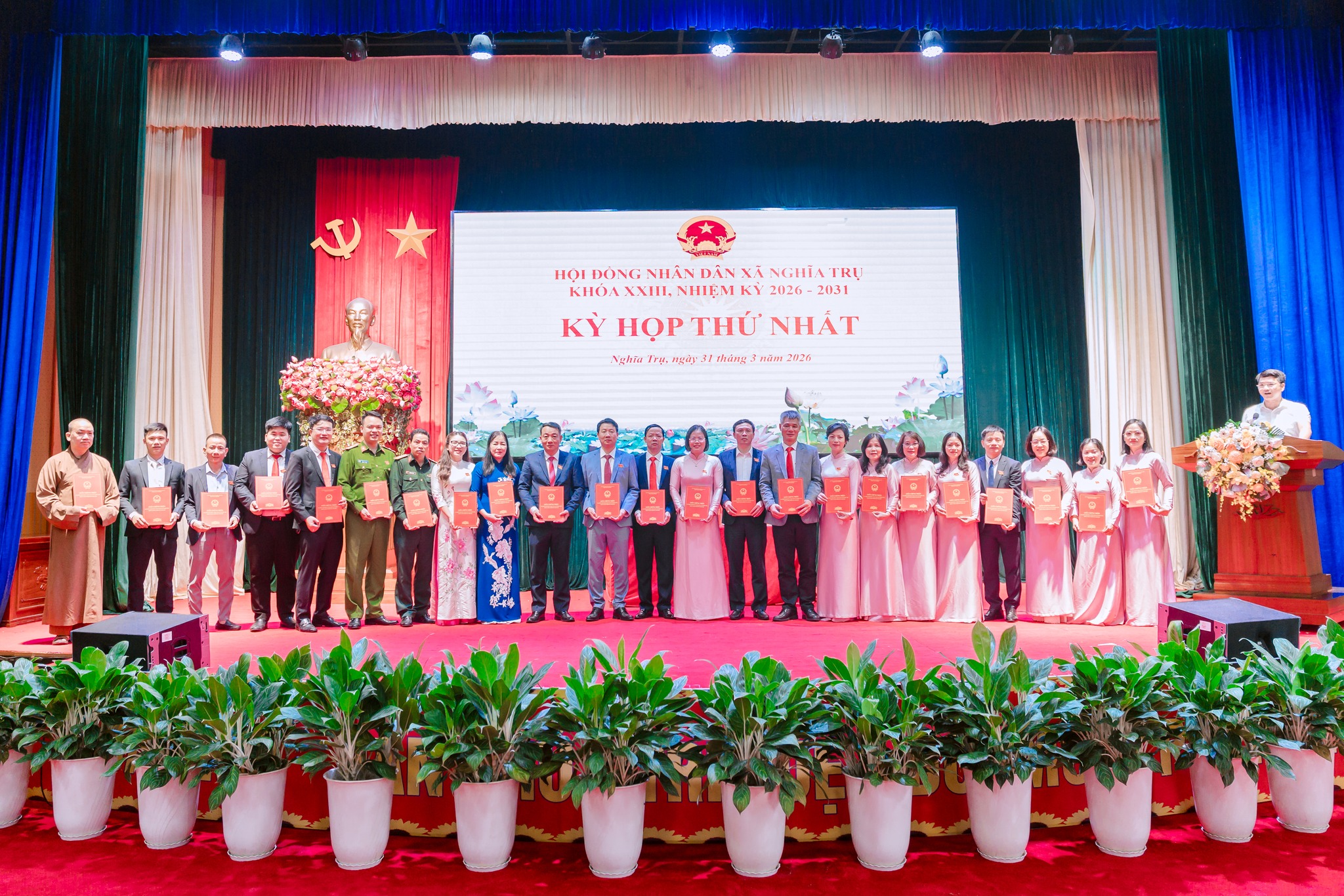 Xã Nghĩa Trụ tổ chức kỳ họp thứ nhất HĐND khóa XXIII, nhiệm kỳ 2026 -2031