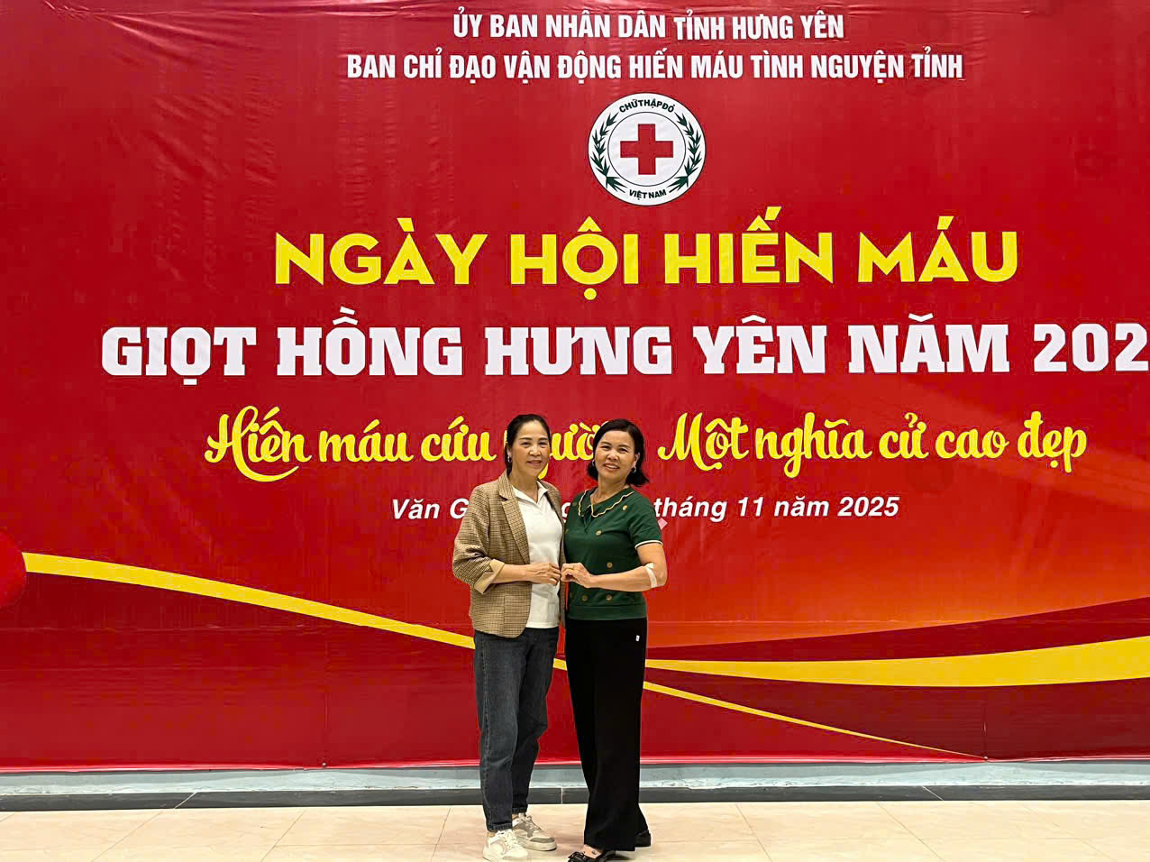 HỘI VIÊN HỘI NÔNG DÂN XÃ NGHĨA TRỤ TÍCH CỰC THAM GIA HIẾN MÁU TÌNH NGUYỆN