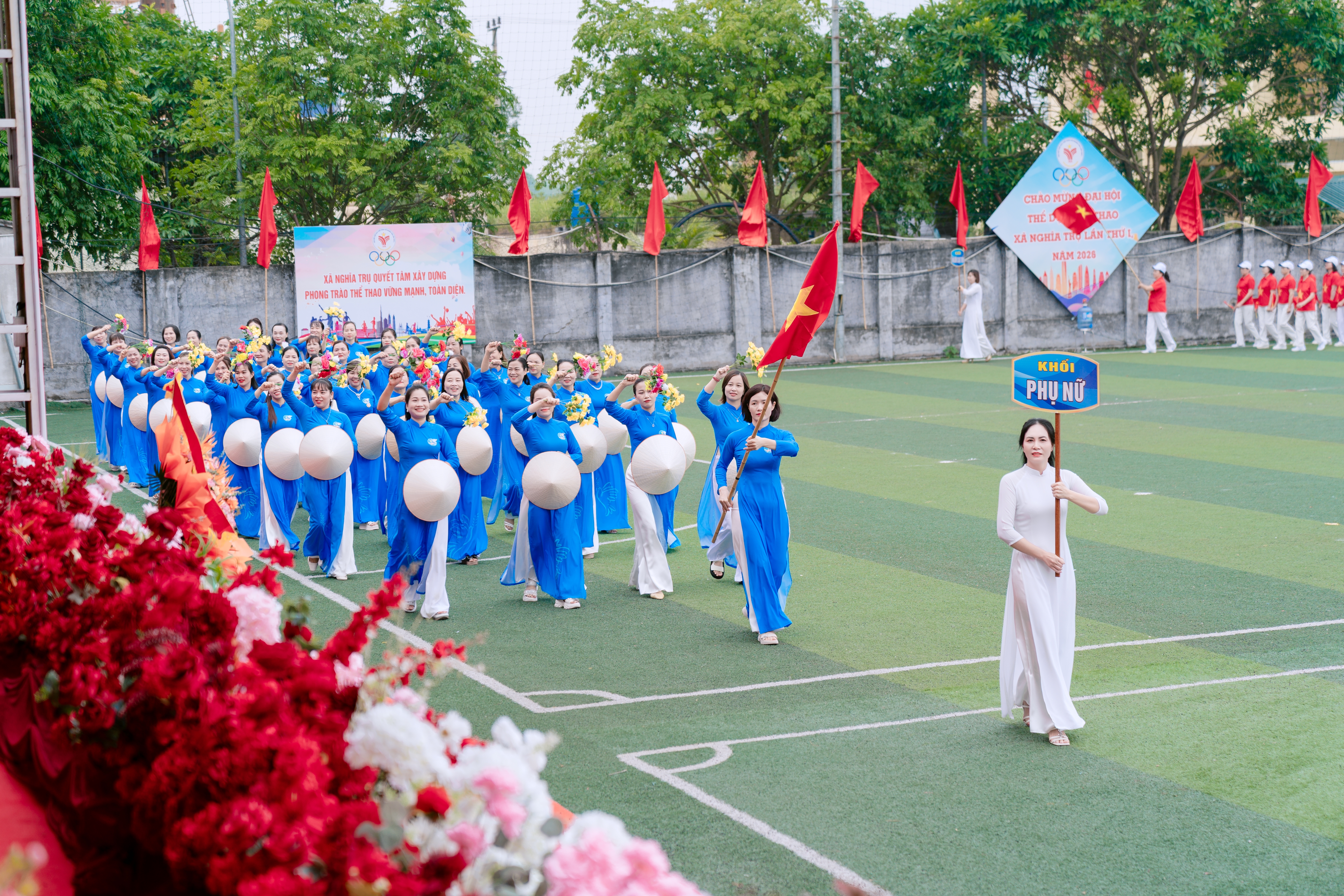 Hội LHPN xã Nghĩa Trụ tự hào tham gia diễu hành, đồng diễn tại Lễ khai mạc Đại hội Thể dục Thể thao xã Nghĩa Trụ lần thứ I năm 2026