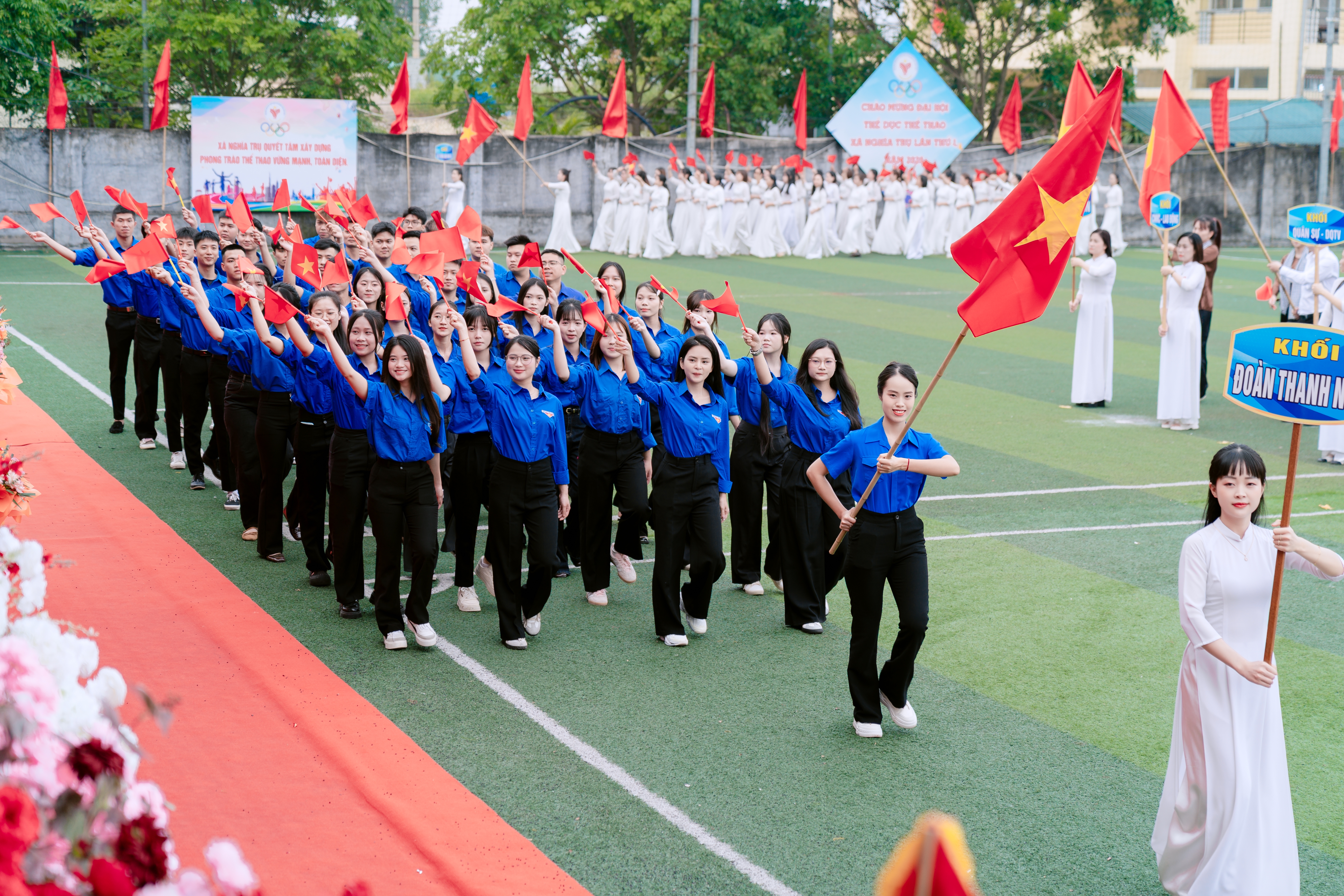 Tuổi trẻ xã Nghĩa Trụ tự hào tham gia diễu hành, đồng diễn tại Lễ khai mạc Đại hội Thể dục Thể thao xã Nghĩa Trụ lần thứ I năm 2026