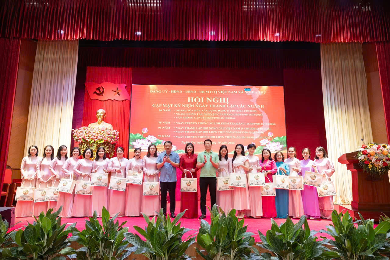 Nữ cán bộ, công chức liên cơ quan xã Nghĩa Trụ – gắn kết bằng trách nhiệm, bền chặt bởi nghĩa tình